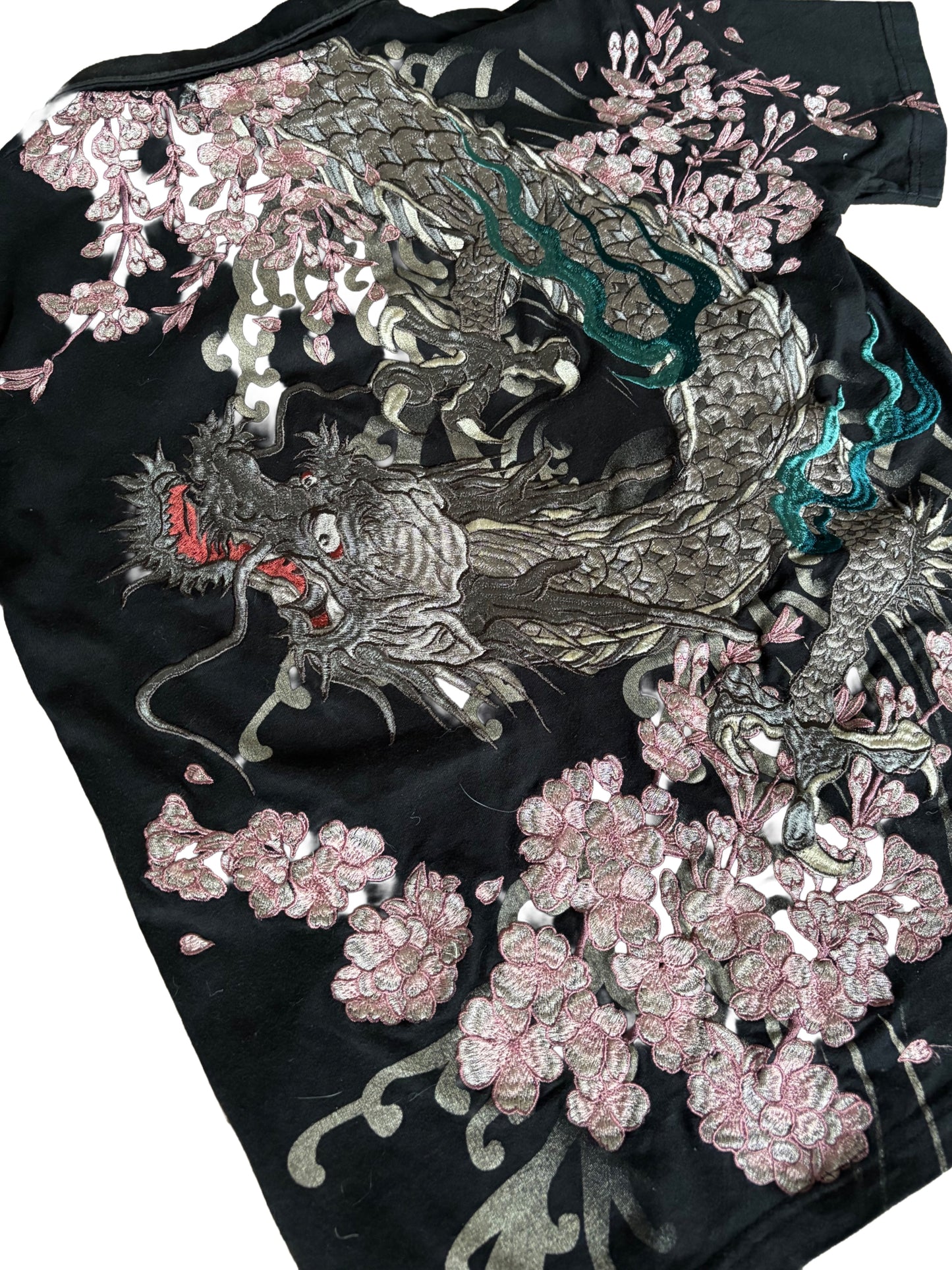 Karakuri Tamashii Dragon & Cherry Blossom Embroidered Polo Shirt – Black (M)