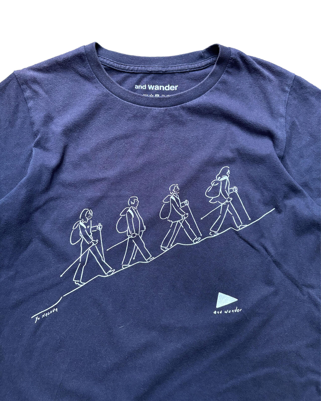 and wander Graphic T-Shirt Medium