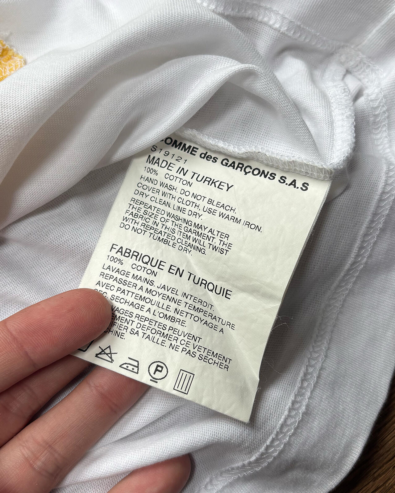 Comme des Garçons SHIRT Graphic Tee S